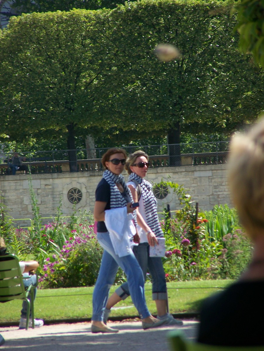 two women walking in Paris
