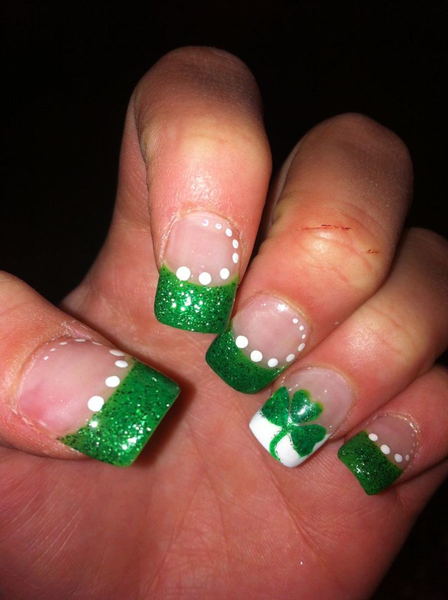 green nail tips