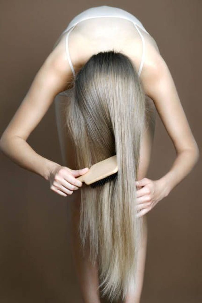How to Get Rid of Split Ends Naturally - Bellatory