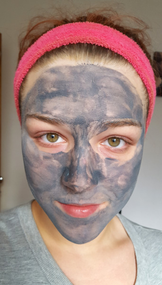 good-things-the-pore-fectly-clear-charcoal-face-mask-review