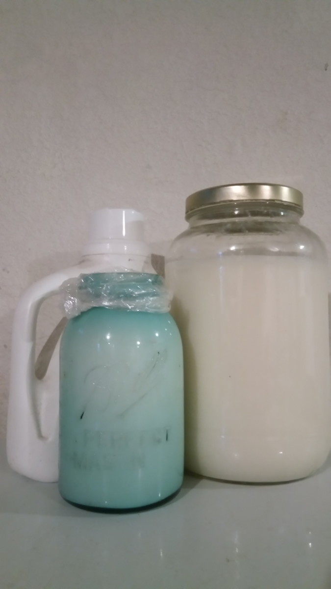 Storage ideas for your DIY liquid laundry soap.
