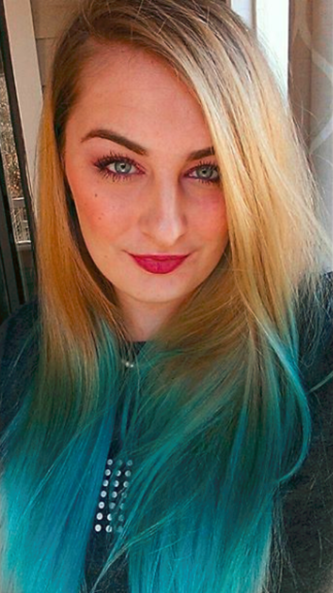 Teal ombre