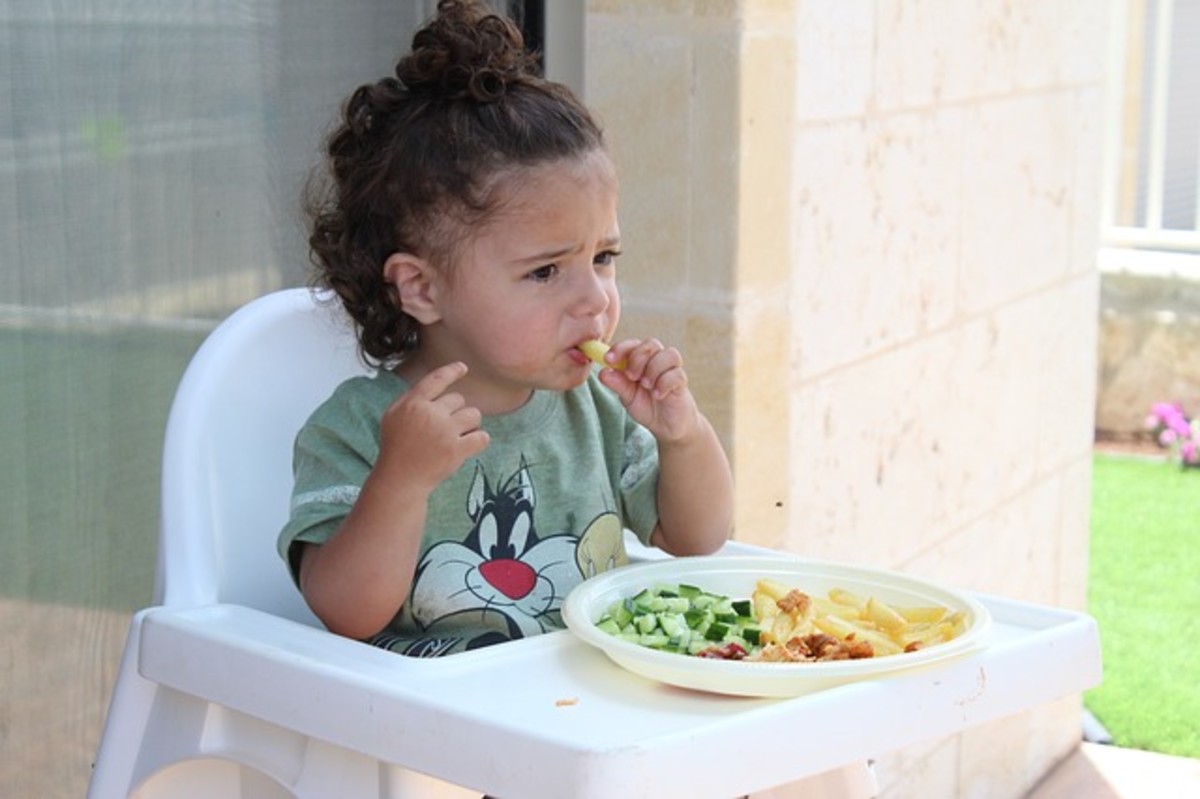 People's dietary needs change at different life stages. Preschool children can be encouraged to eat and enjoy their food by offering them a wide range of nutritious, colorful foods they can select, mix, and eat with their fingers