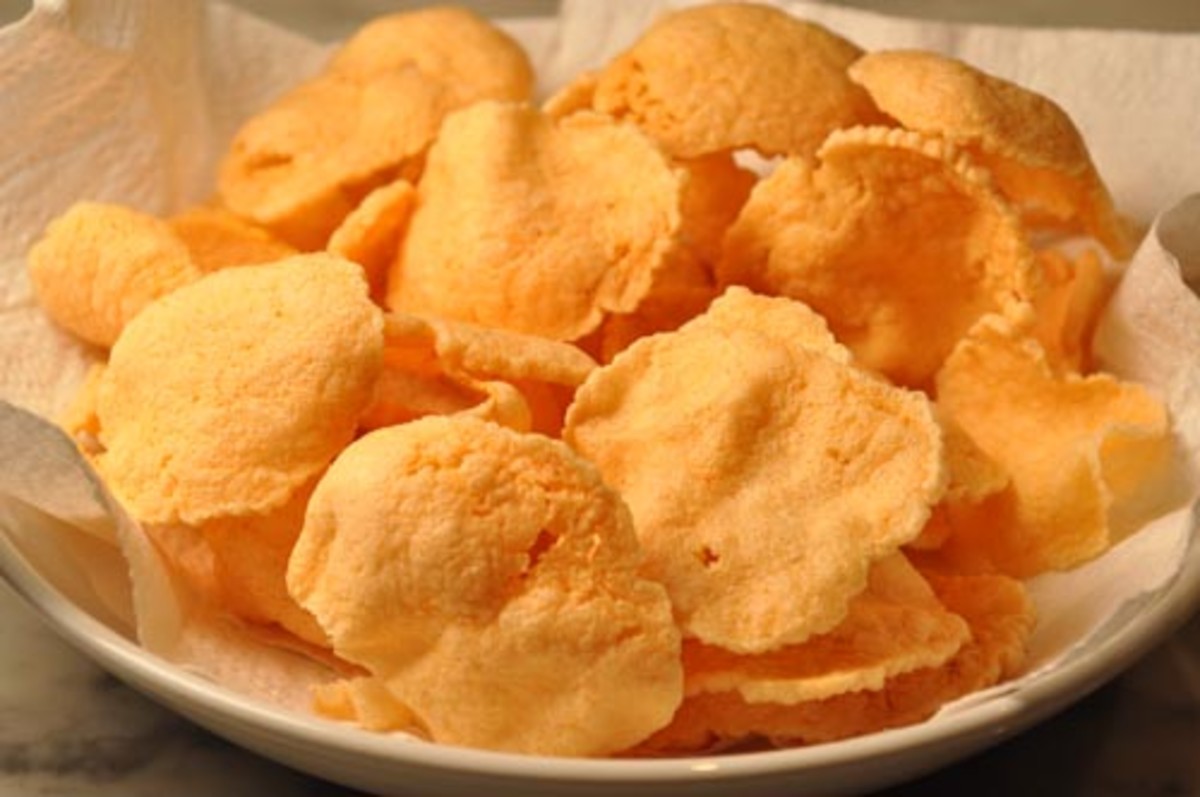 Drain fried crackers on kitchen paper to drain off any oil. 