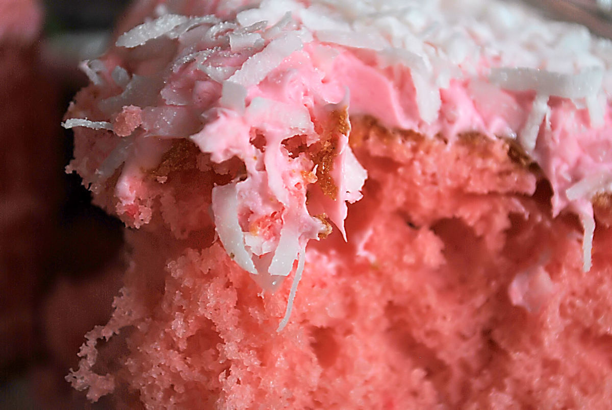 fresh-strawberry-triple-layer-cake