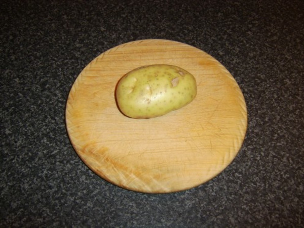 A baking potato is ideal for a portion of fries.