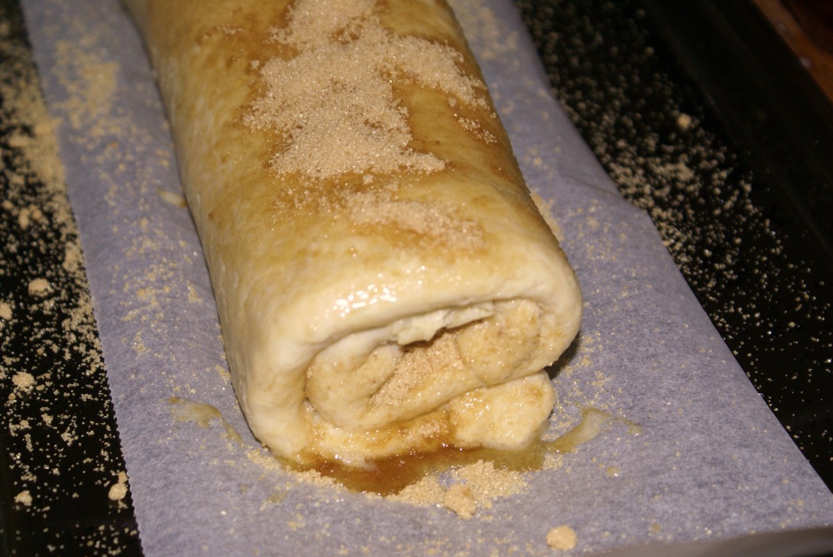 A Traditional English Pudding Recipe Baked Jam RolyPoly Delishably