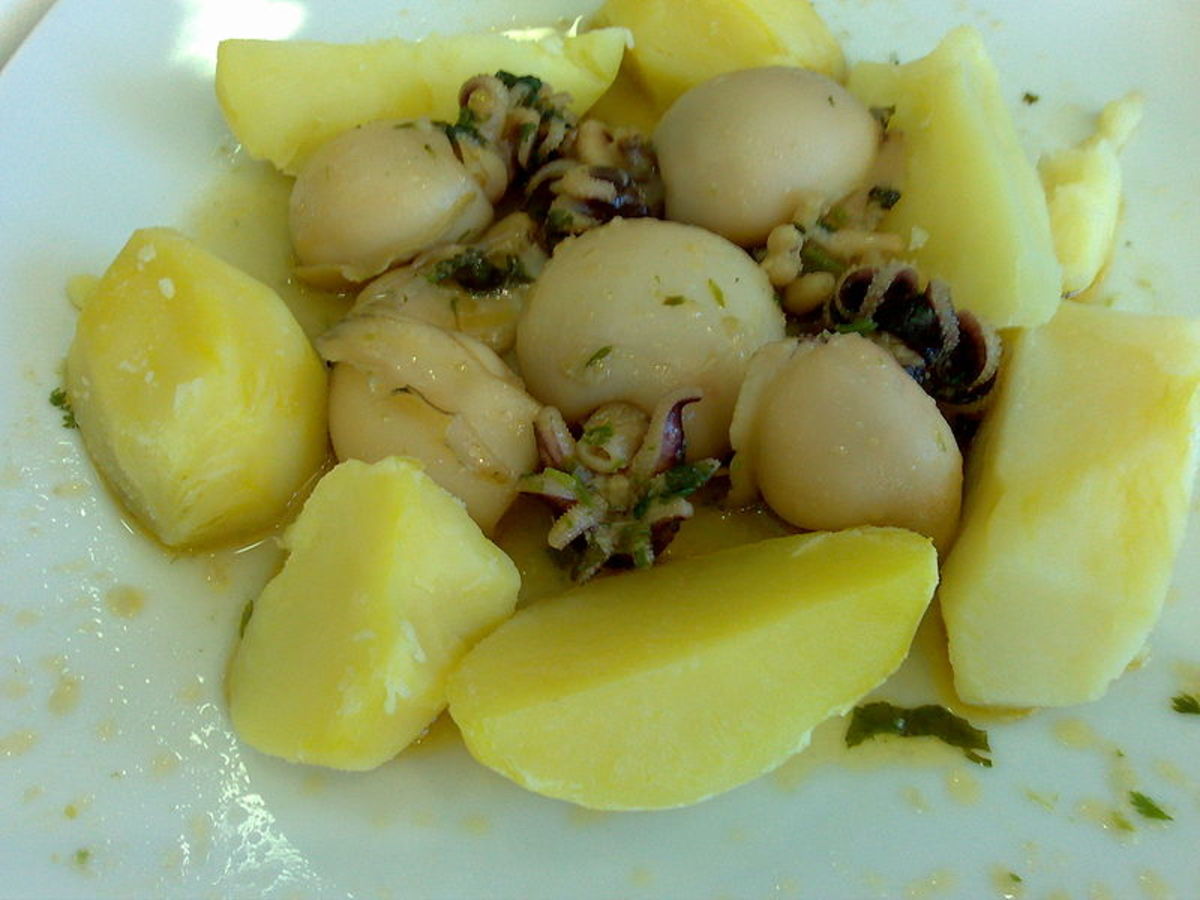 Choquinhos à algarvia, a Portuguese dish with cuttlefish.