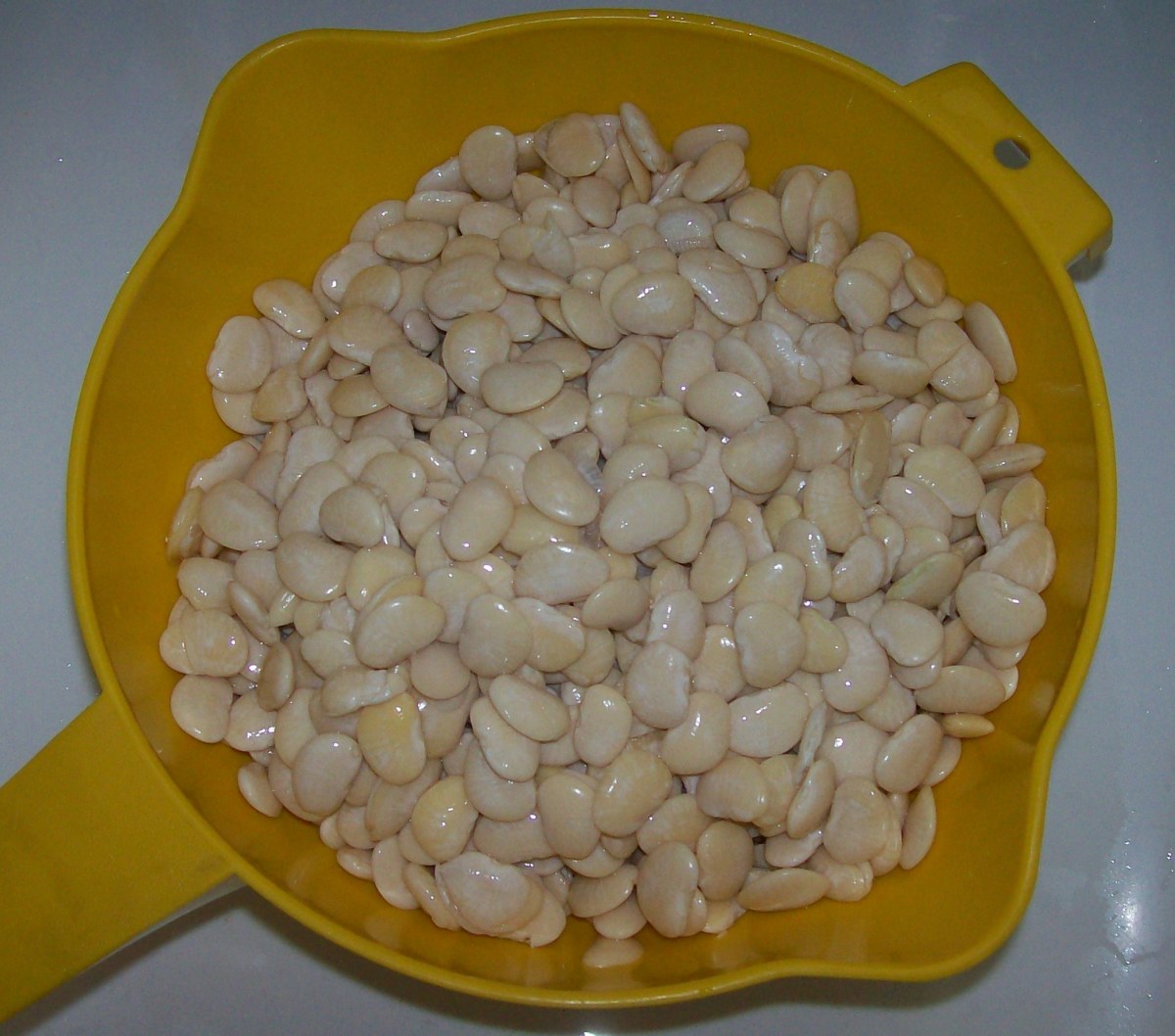 Rinse and drain lima beans.