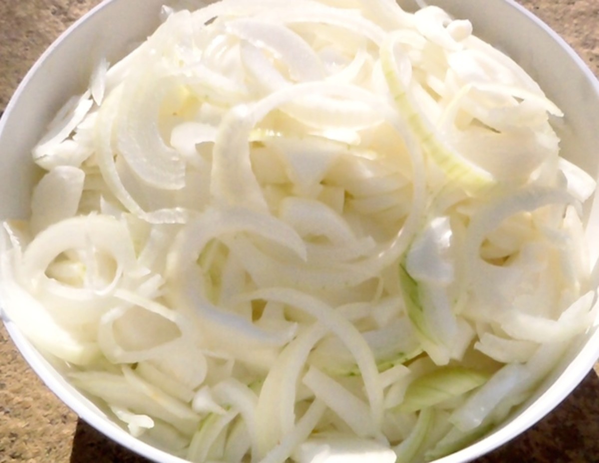 How to cut an onion, and a French onion soup recipe - UCHealth Today