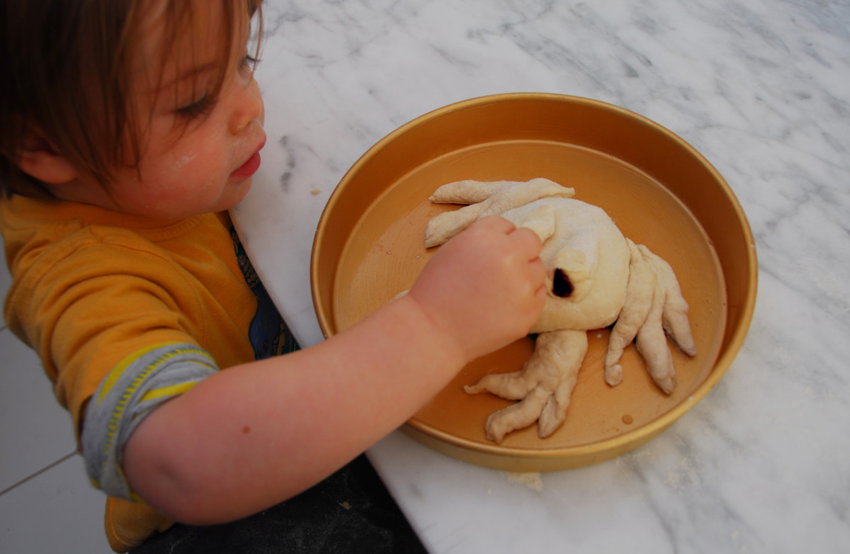 How to Bake Edible Bread Frogs With Bread Mix Delishably