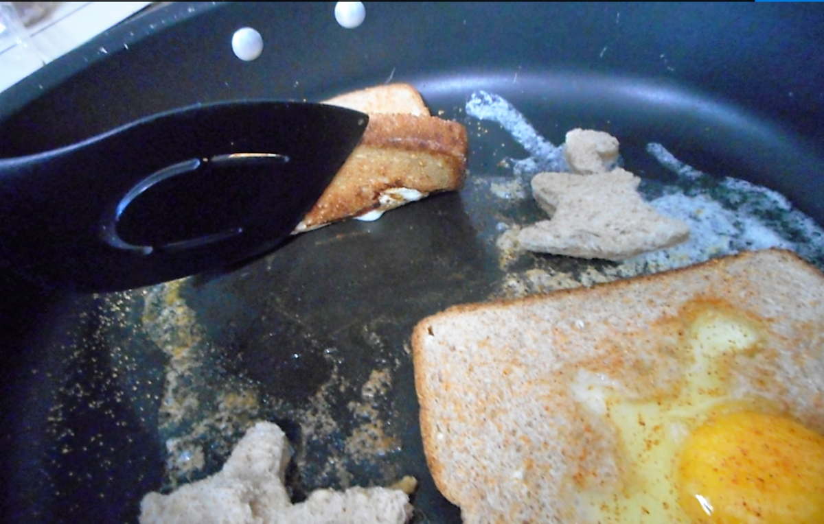 Use the spatula and lift up the corner of the bread to see if there is browning.