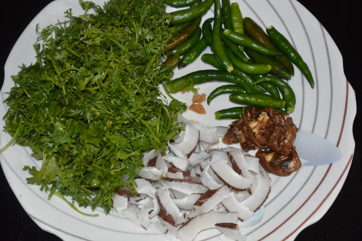 How to Make Hot and Spicy Coriander Leaf Chutney Delishably