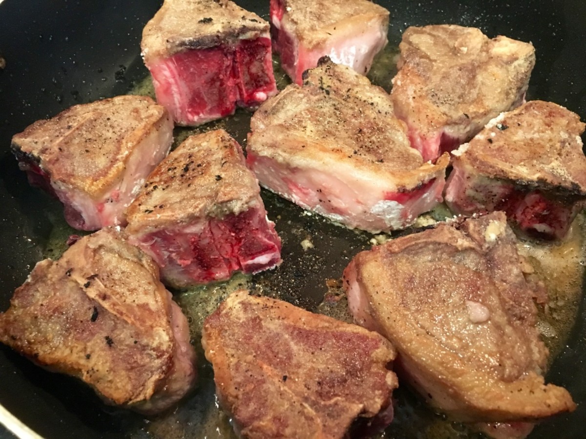 Browning the lamb/flour in bacon grease
