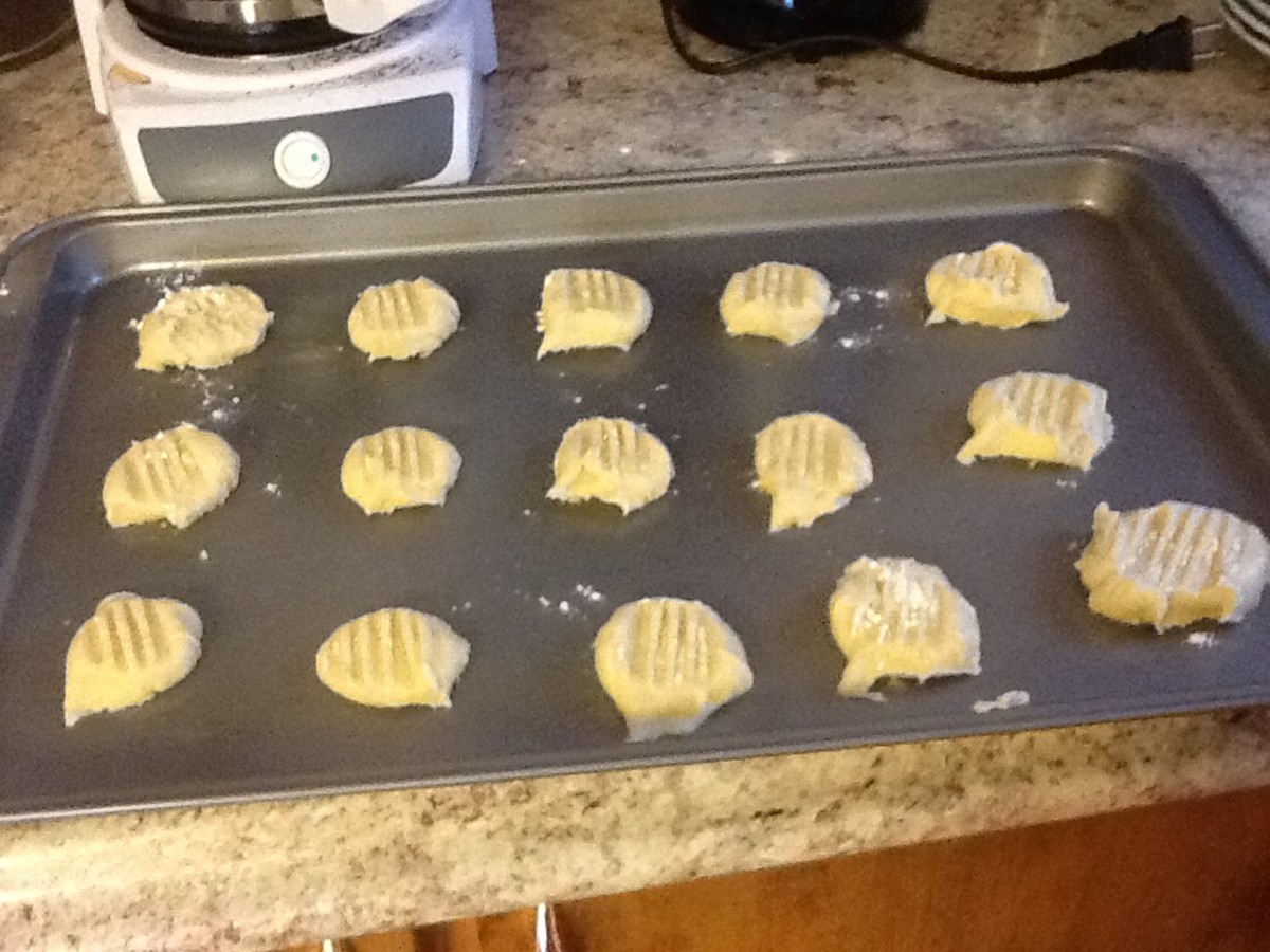 ThreeIngredient Sugar Cookies A Quick and Easy Treat Delishably