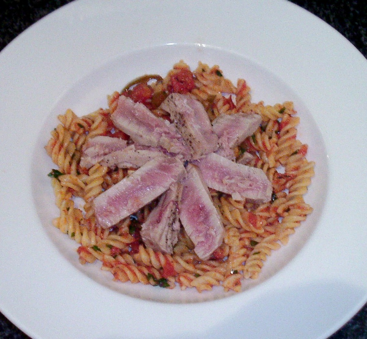Seared Tuna Fillet With Spicy Tomato Pasta Recipe Delishably