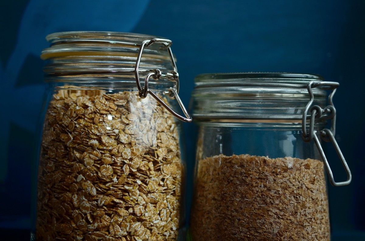 Always use old-fashioned rolled oats or rolled grains for overnight oats.