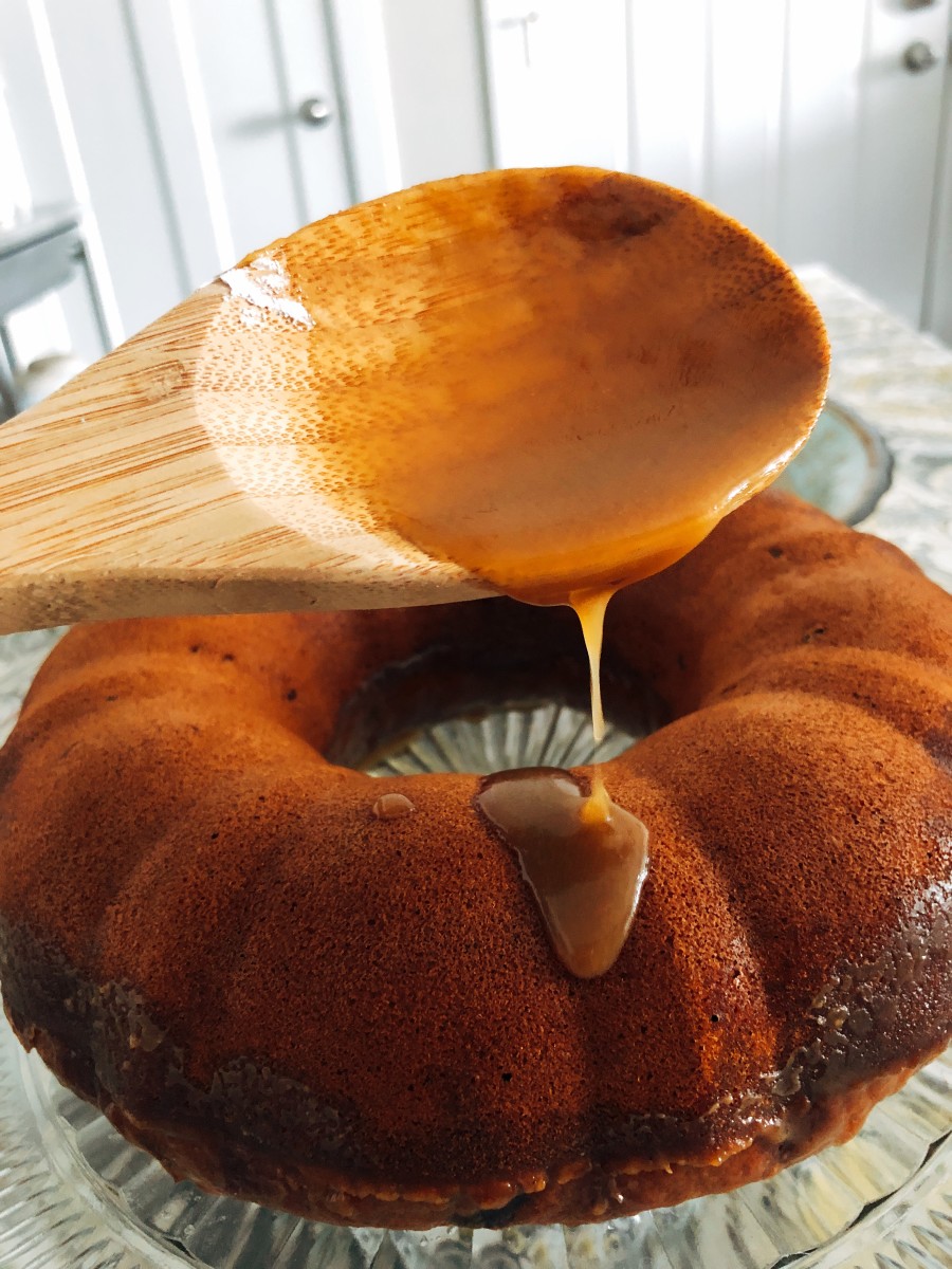 Pour the glaze on top of the bundt cake. 
