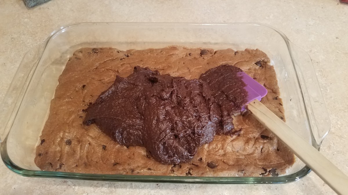 Spread this mixture evenly over the top of your chocolate chip cookie layer.