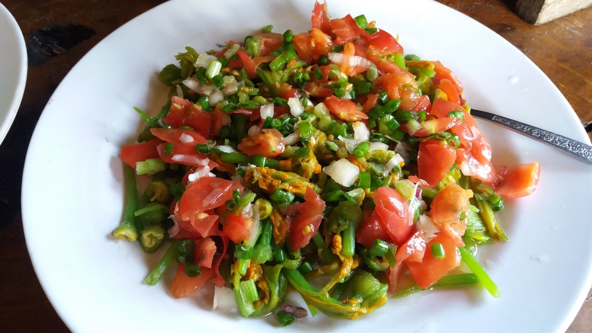 How to Make Kalabasa Flower (Squash Blossom) Salad Delishably