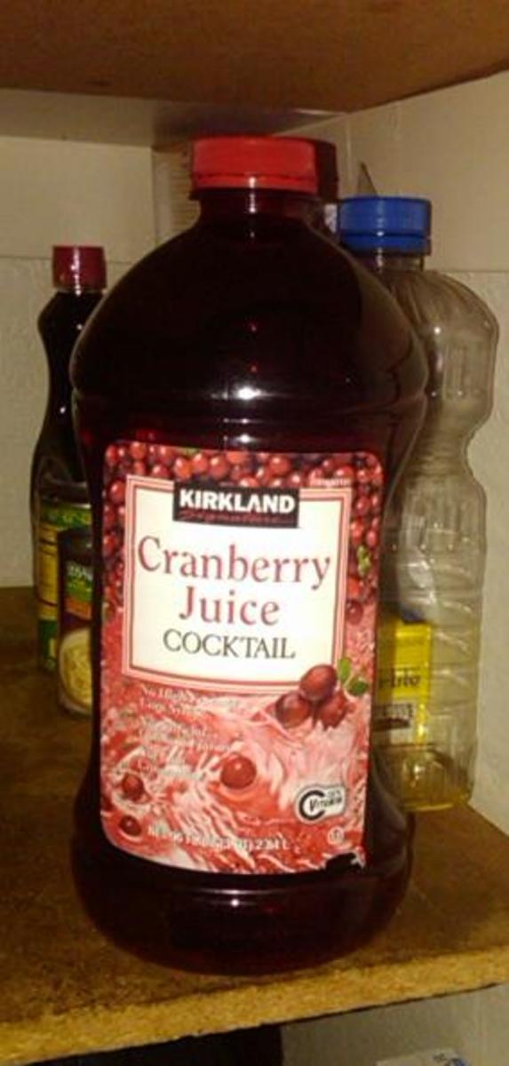 Frozen or bottled cranberry juice can be used for an easy to make cranberry wine