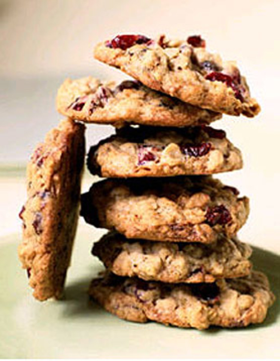 Orange-cranberry oatmeal cookies are delicious. 