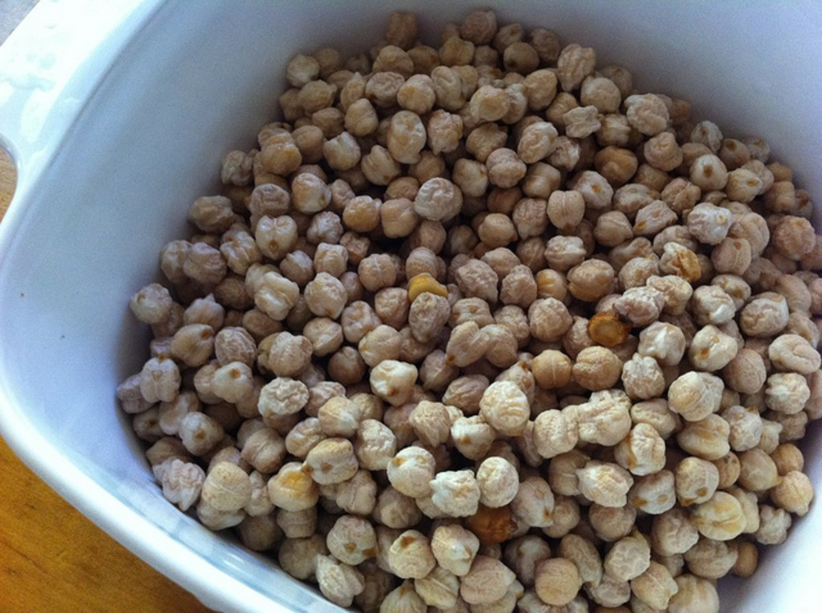 Dry, Raw Garbanzo Beans