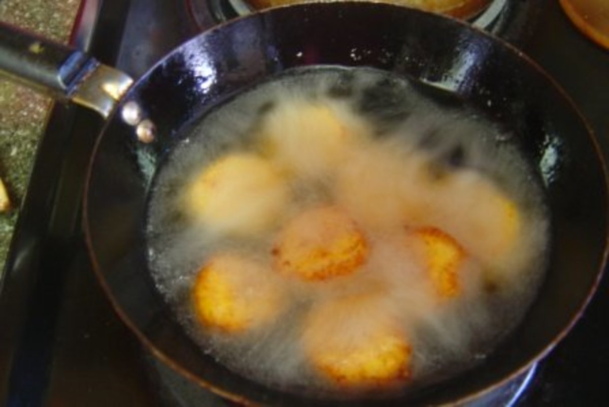 Frying plantains in oil