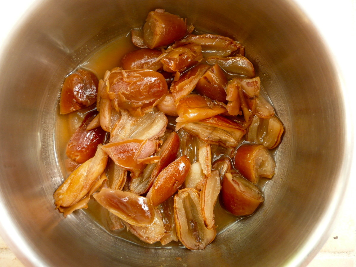 Dates add sweetness and provide fibre. Cook dates and then puree.