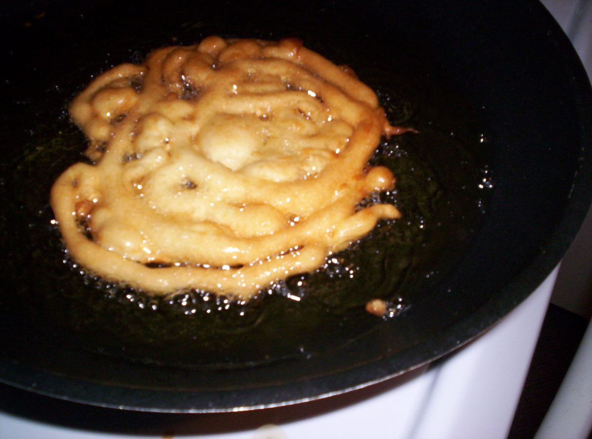 how-to-make-a-perfect-funnel-cake