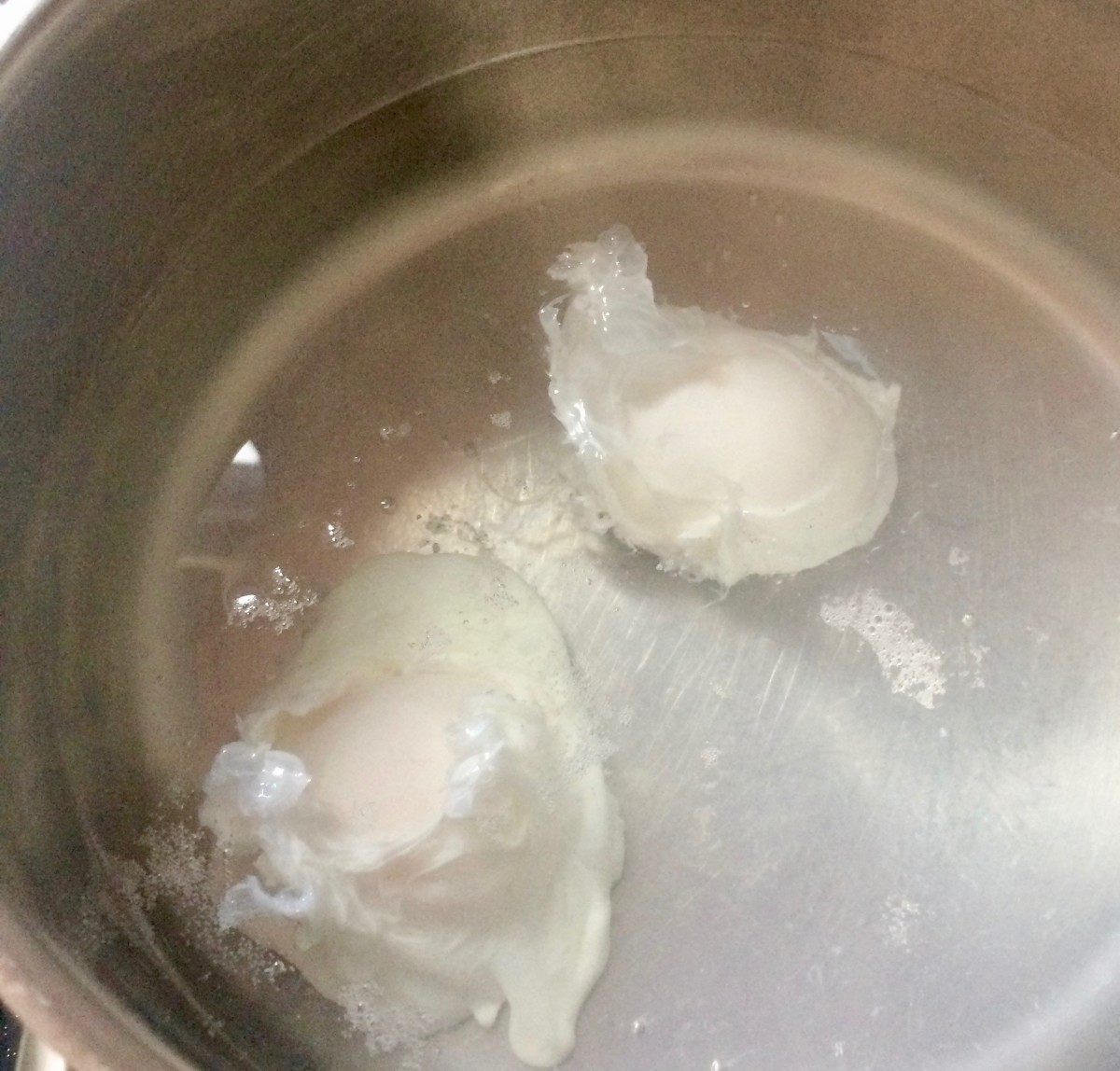 Perfectly poached eggs 