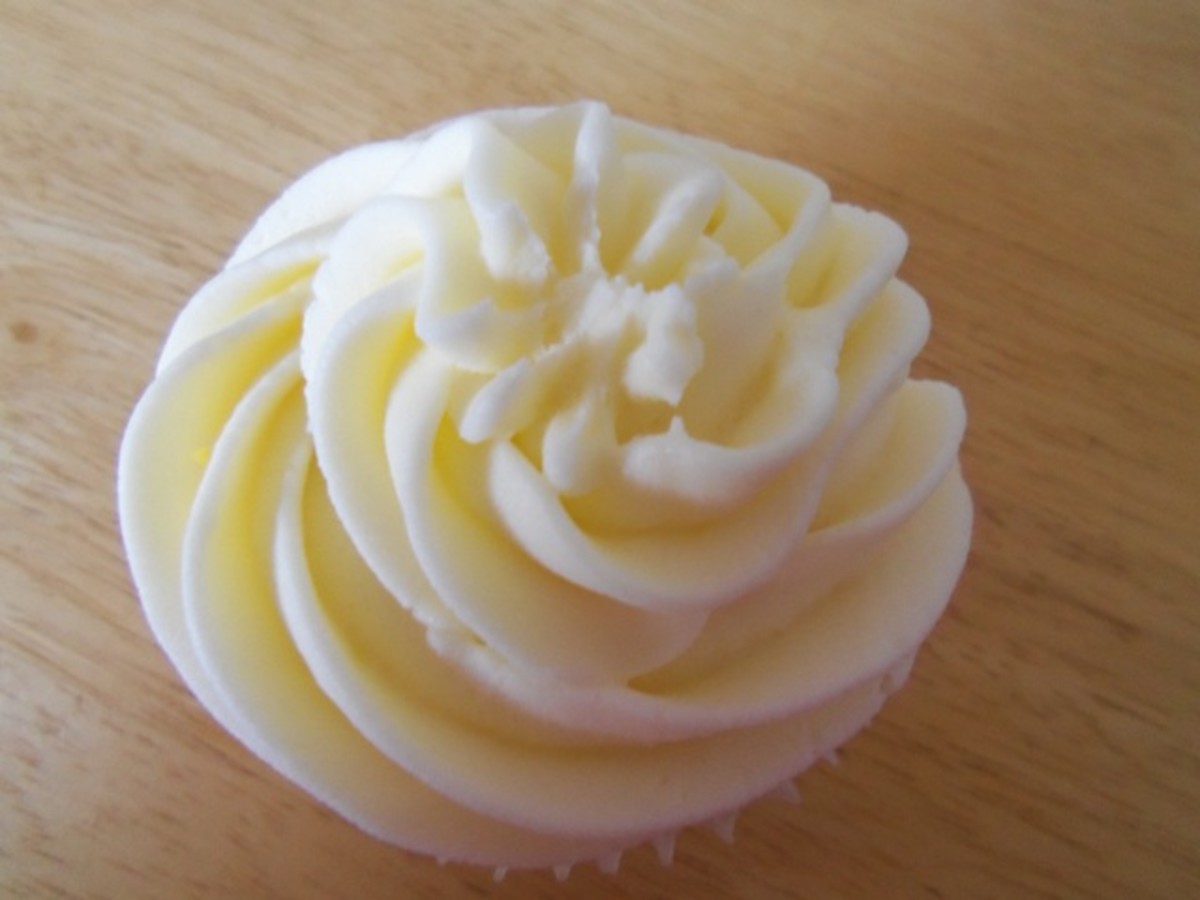 How to Use Chocolate Transfer Sheets to Decorate Cupcakes - Delishably