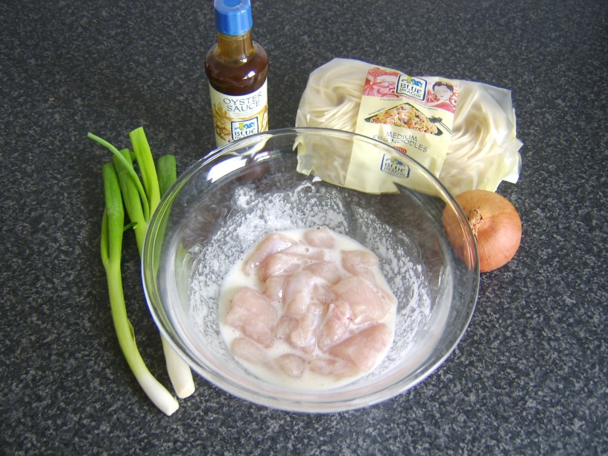 Some of the principal ingredients for this chicken chow mein recipe