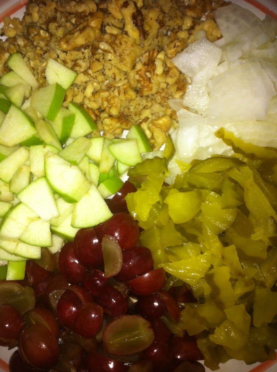 Chopped onion, English walnuts, Granny Smith apple, dill pickles, and quartered grapes