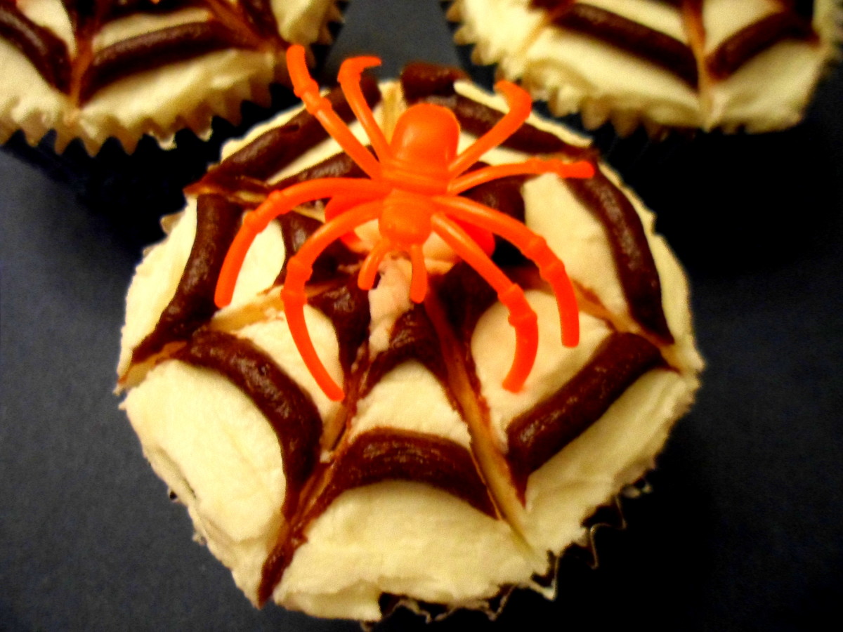 Our finished spider web cupcakes.