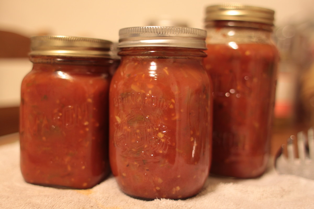 Canning your own foodstuffs, like salsa, has all kinds of benefits, from saving you money to avoiding mysterious preservatives. 