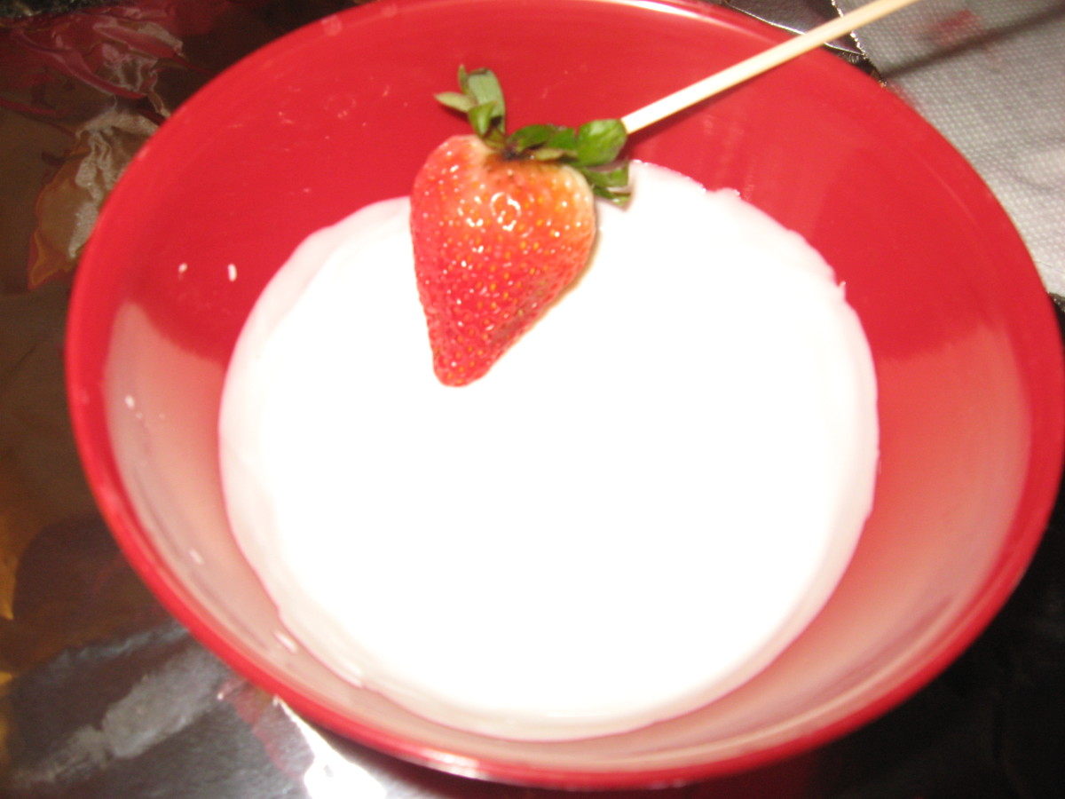White chocolate-dipped strawberries