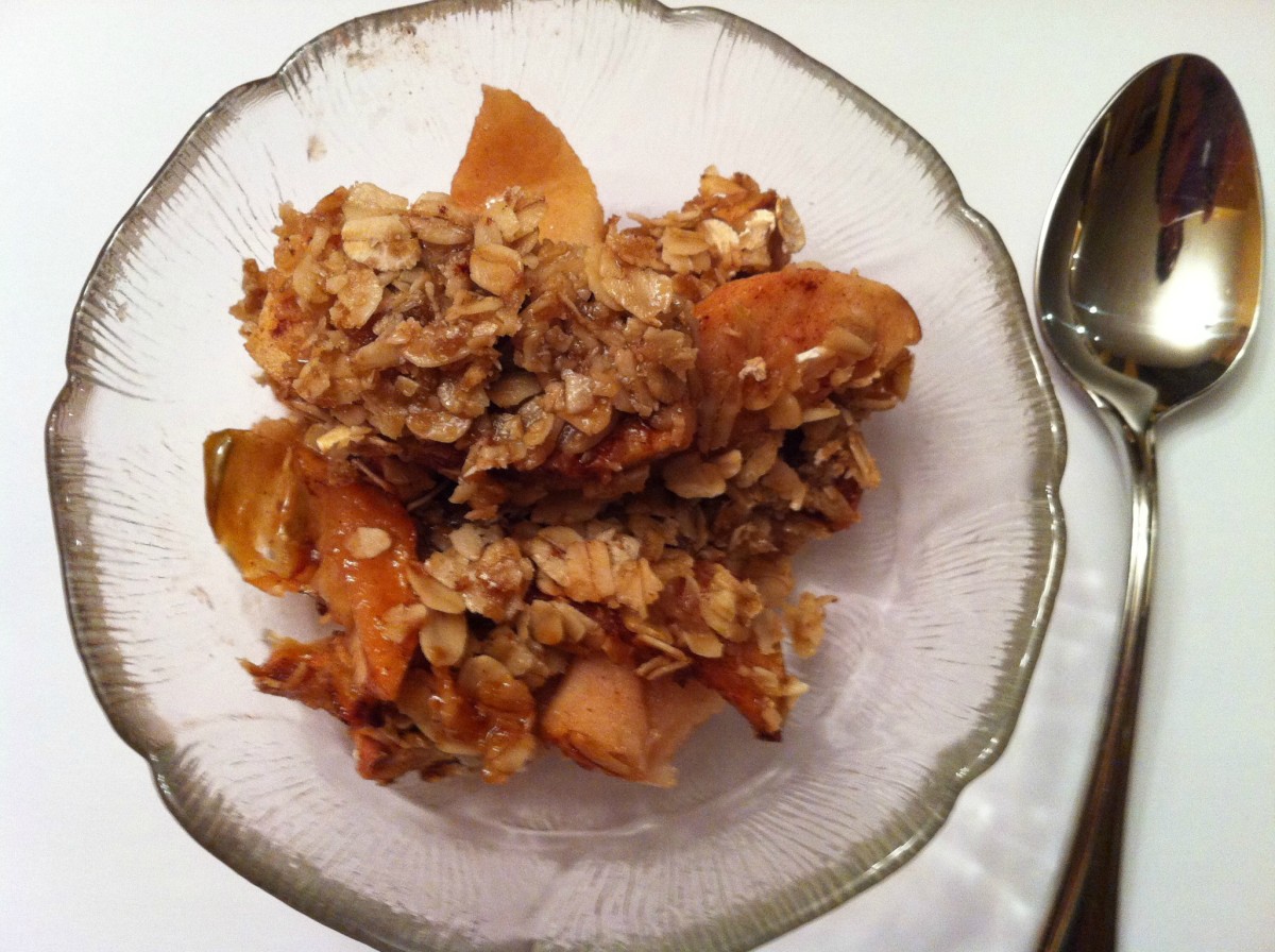 Easy SlowCooker Apple Crumble Recipe Delishably