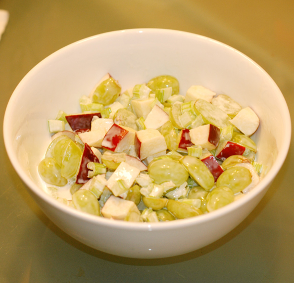 waldorf-salad-the-simple-sophisticated-fruit-salad-recipe