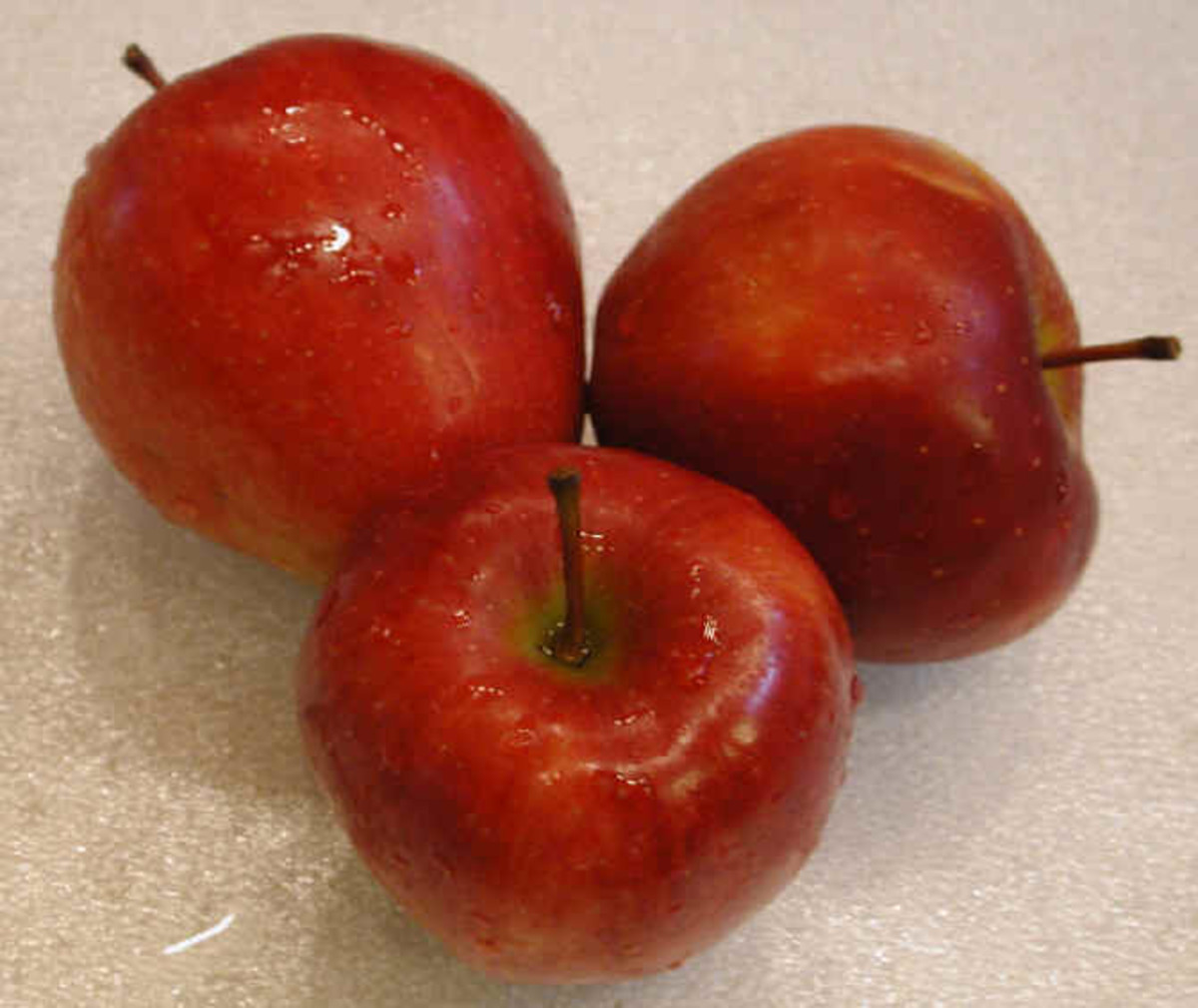 Red delicious apples