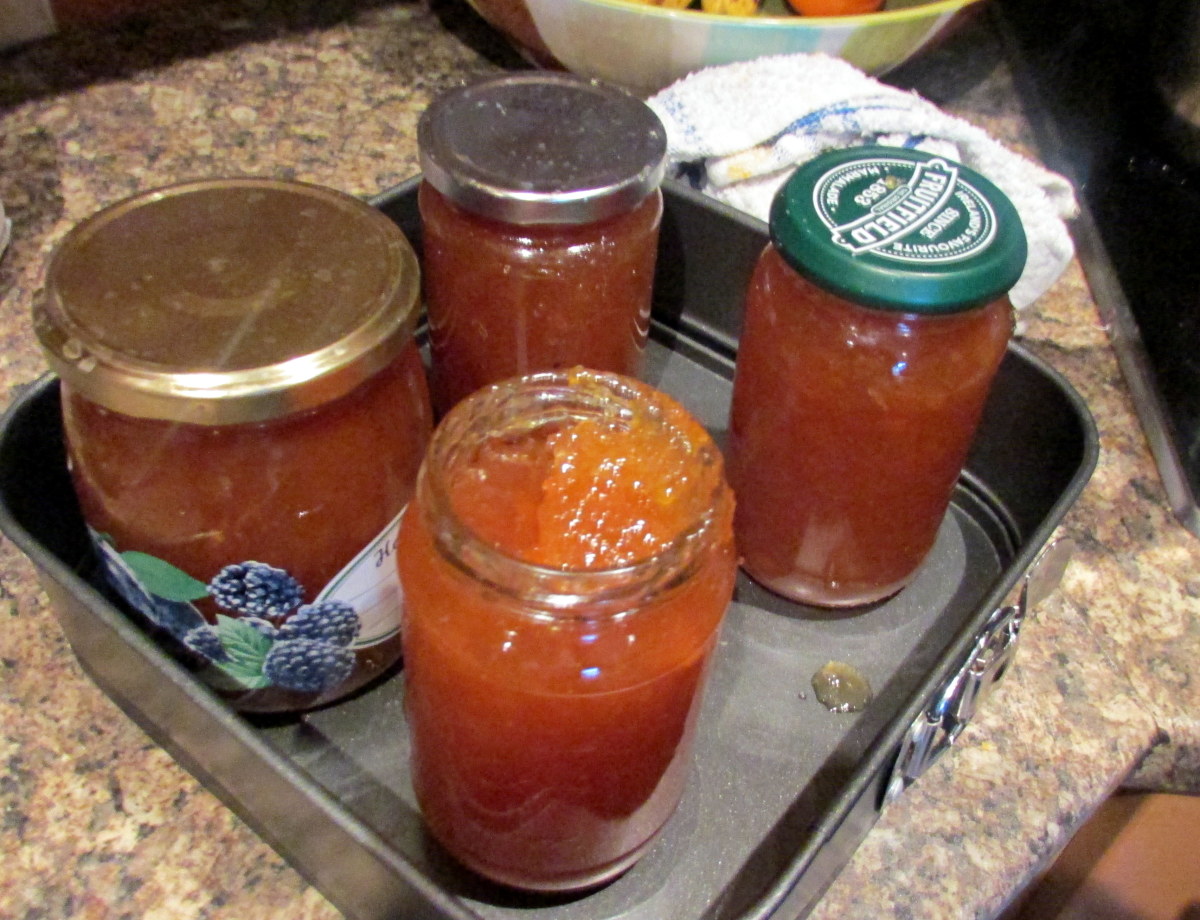 How to make orange marmalade.