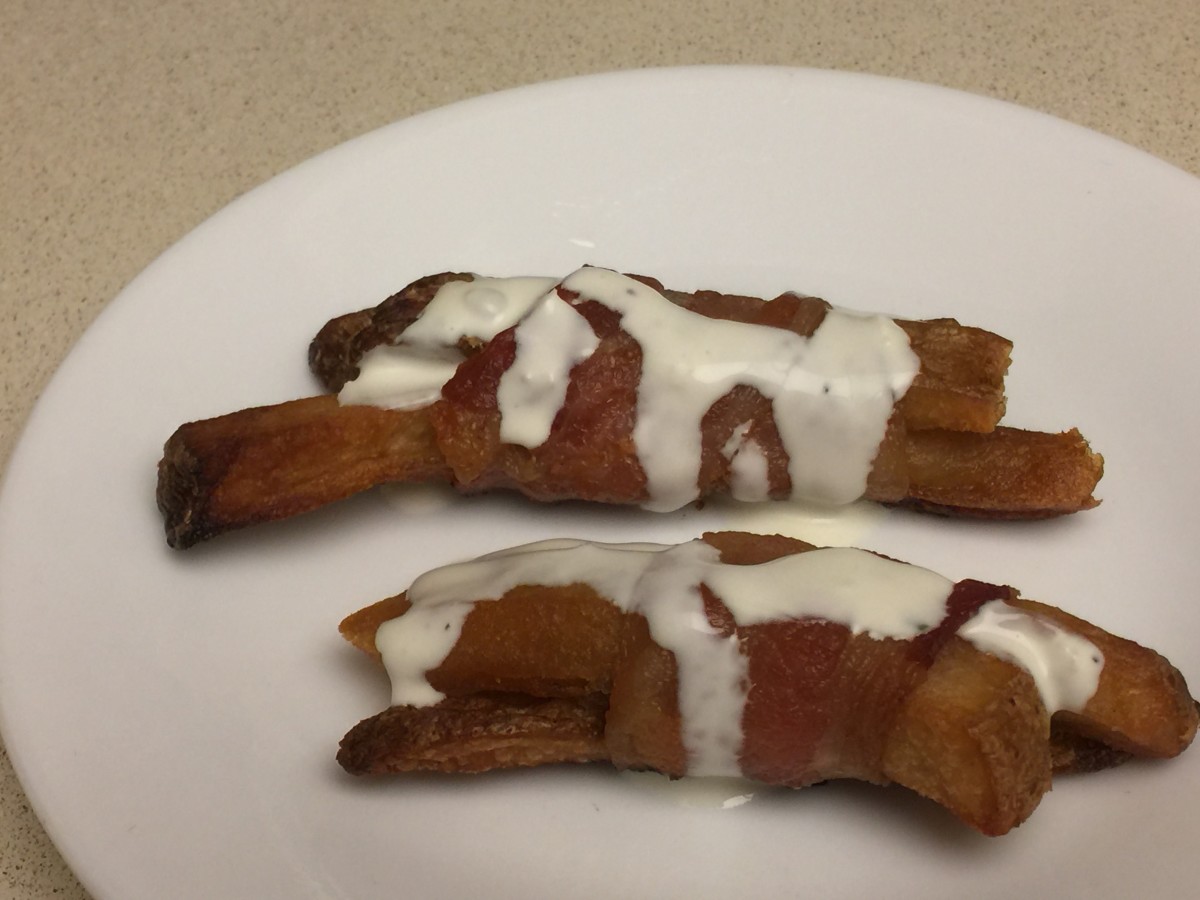 French fry bundles with Ranch dressing