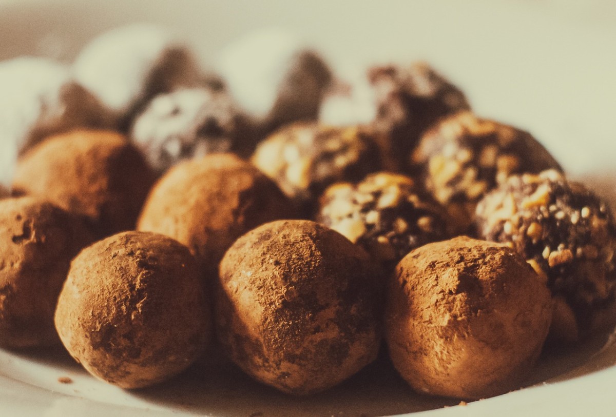 Homemade chocolate truffles 