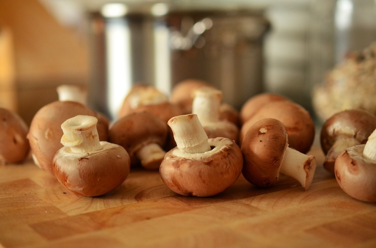 Brown (crimini) mushrooms
