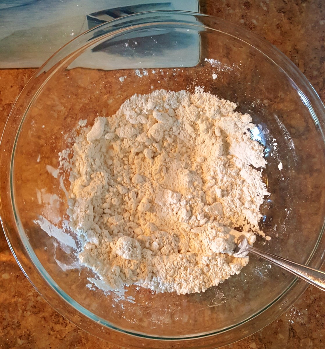 Step 2: Mixture should resemble coarse meal after stirring in shortening.
