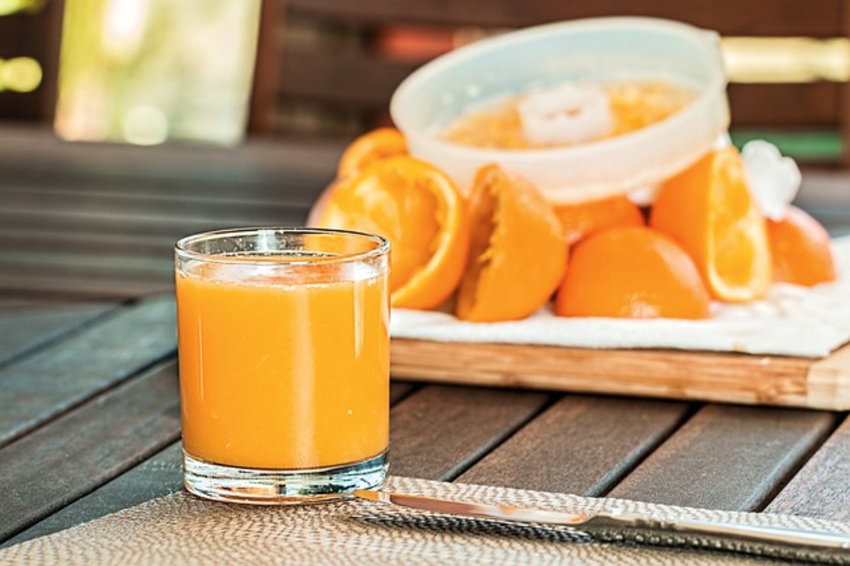 It's easy, fast and healthy to make your own orange juice.  