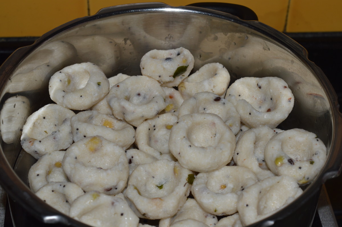 Rice semolina dumplings inside the cooker/steamer
