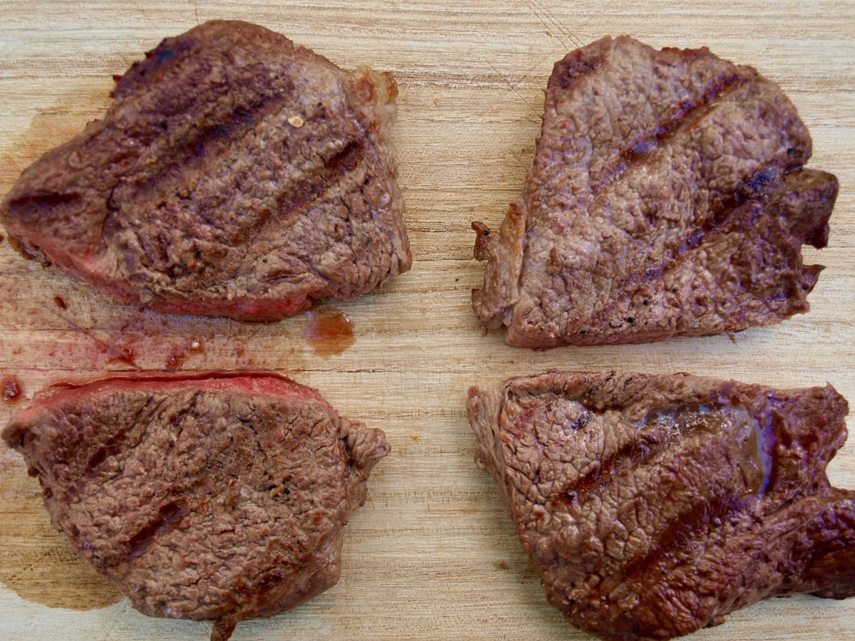 We prematurely cut an edge off the meat on the left to show how much juice can be lost on the cutting board.