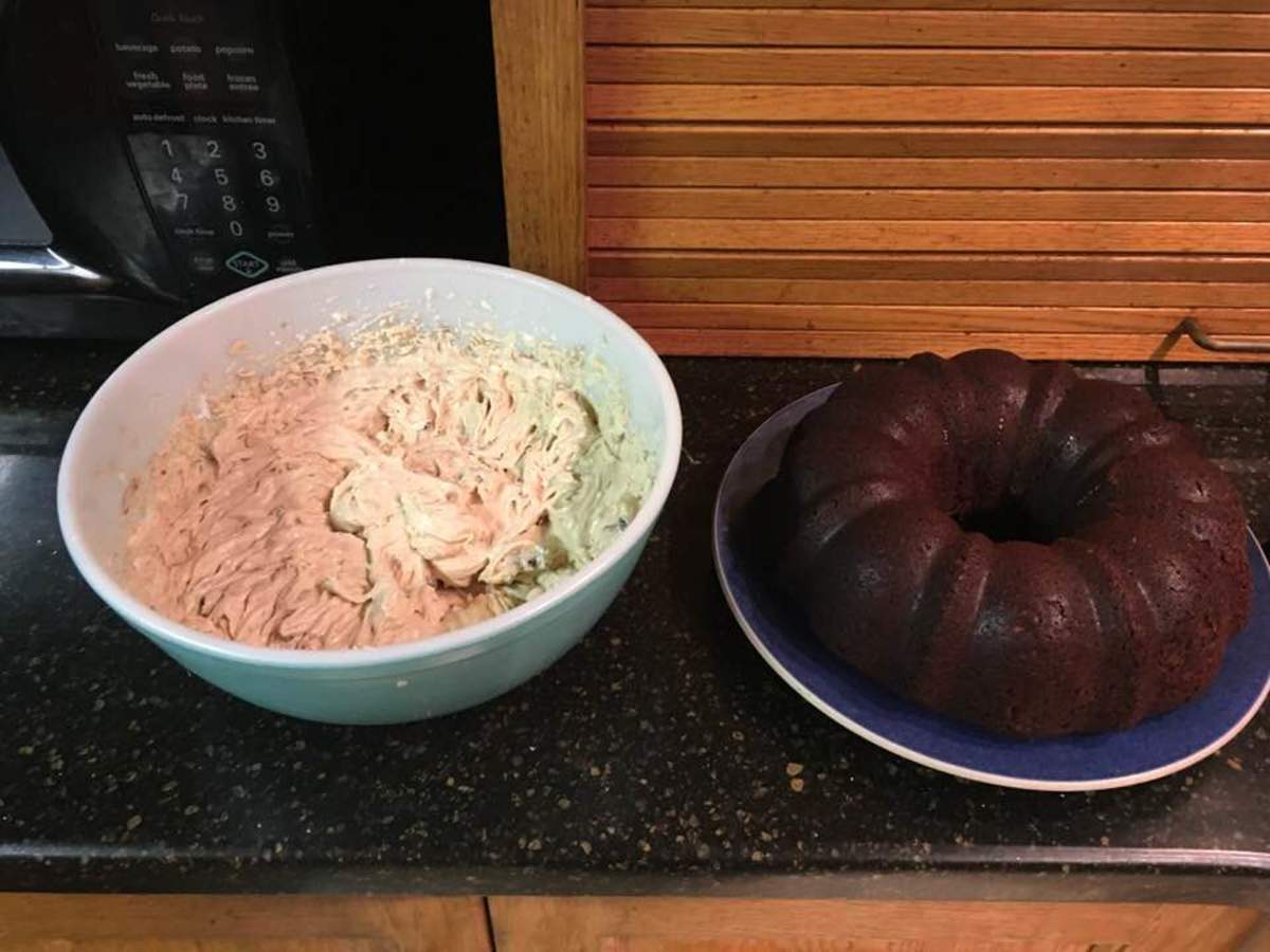 The cake is ready for its ginger cream cheese frosting.