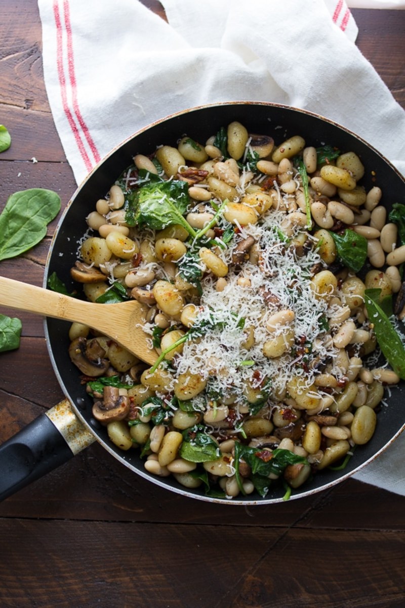 One pan mushroom and spinach gnocchi